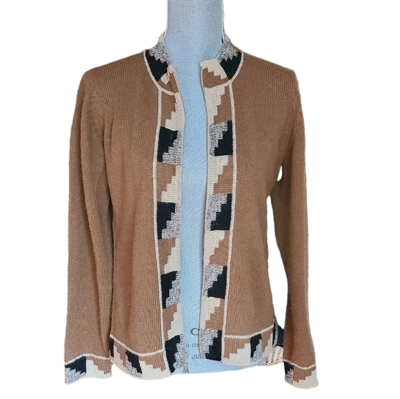 Handmade Equadorian Alpaca Cardigan Sweater - Picture 2 of 13